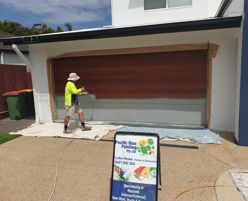 Sunshine Coast painter - Roofs, Garage, Fences